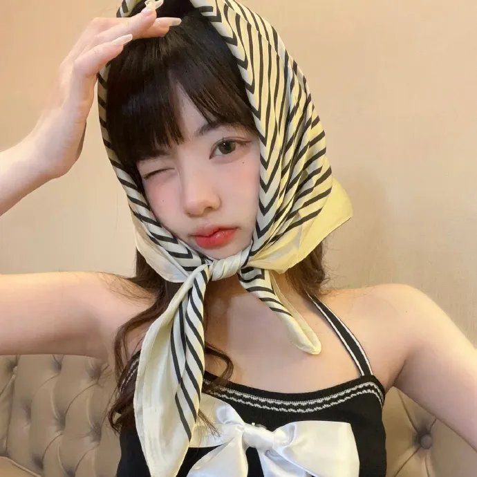 红翼海报